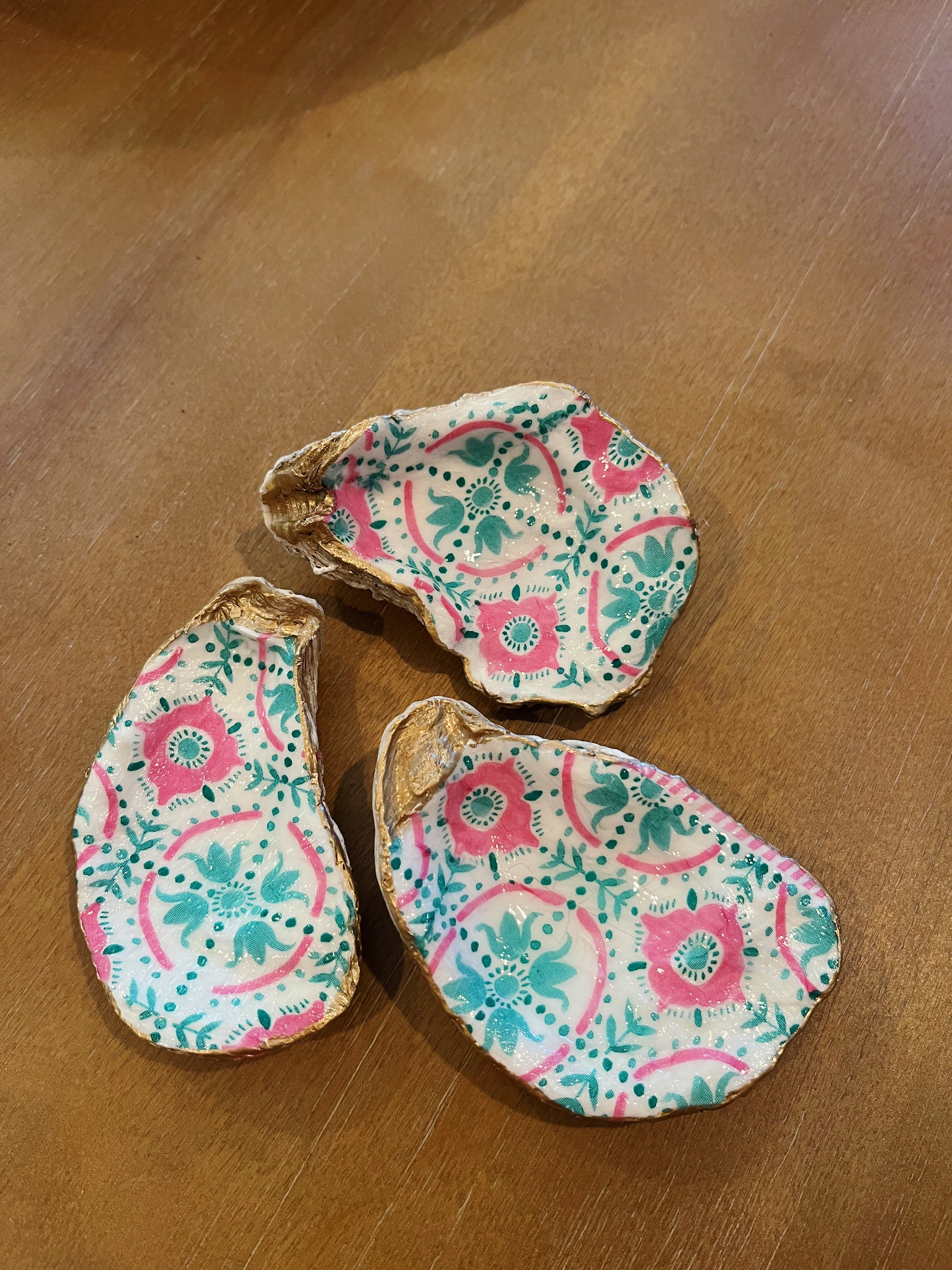 Willow Oyster Shell Jewelry Dish