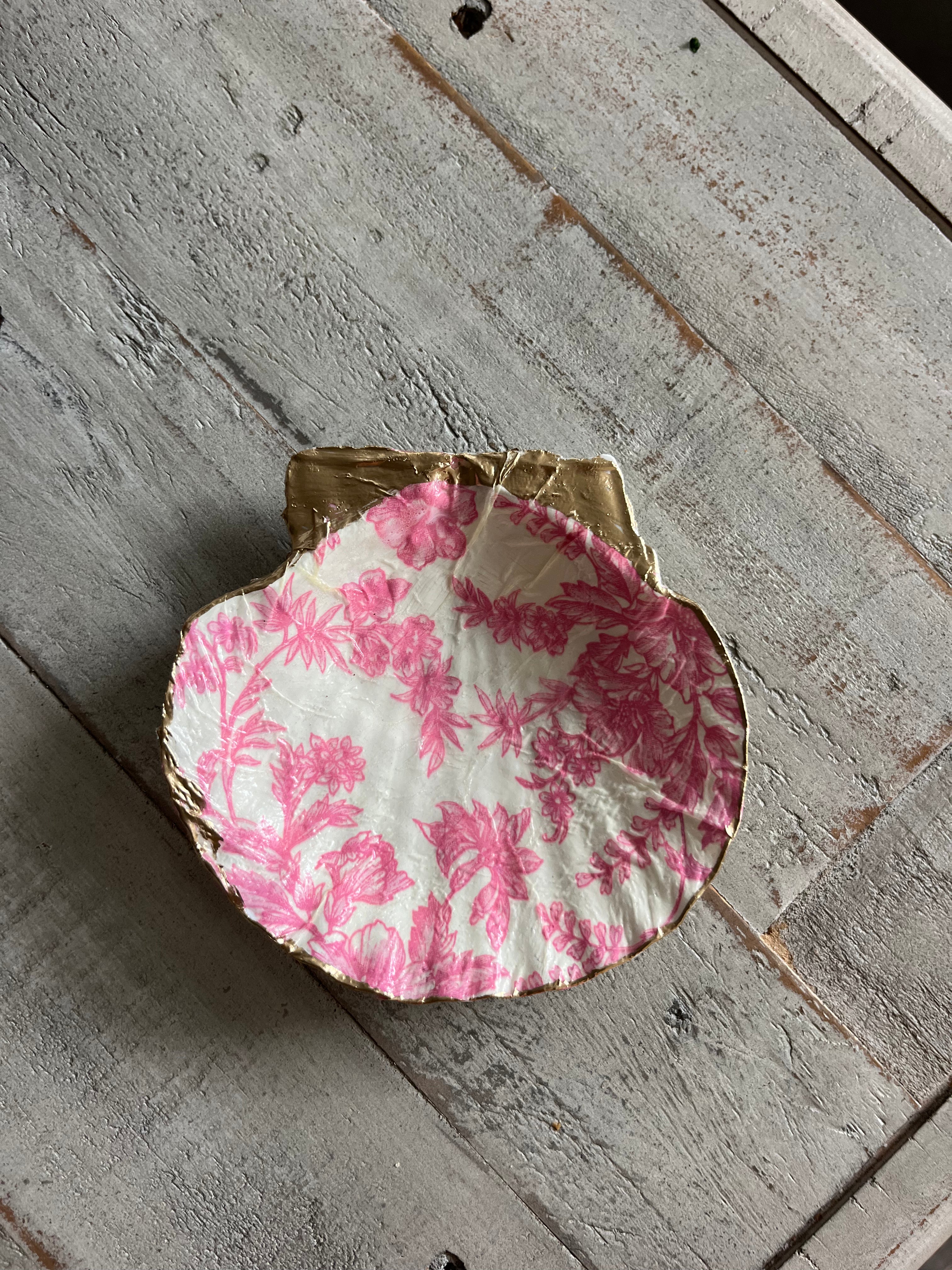 Think Pink Scallop Shell Jewelry Dish
