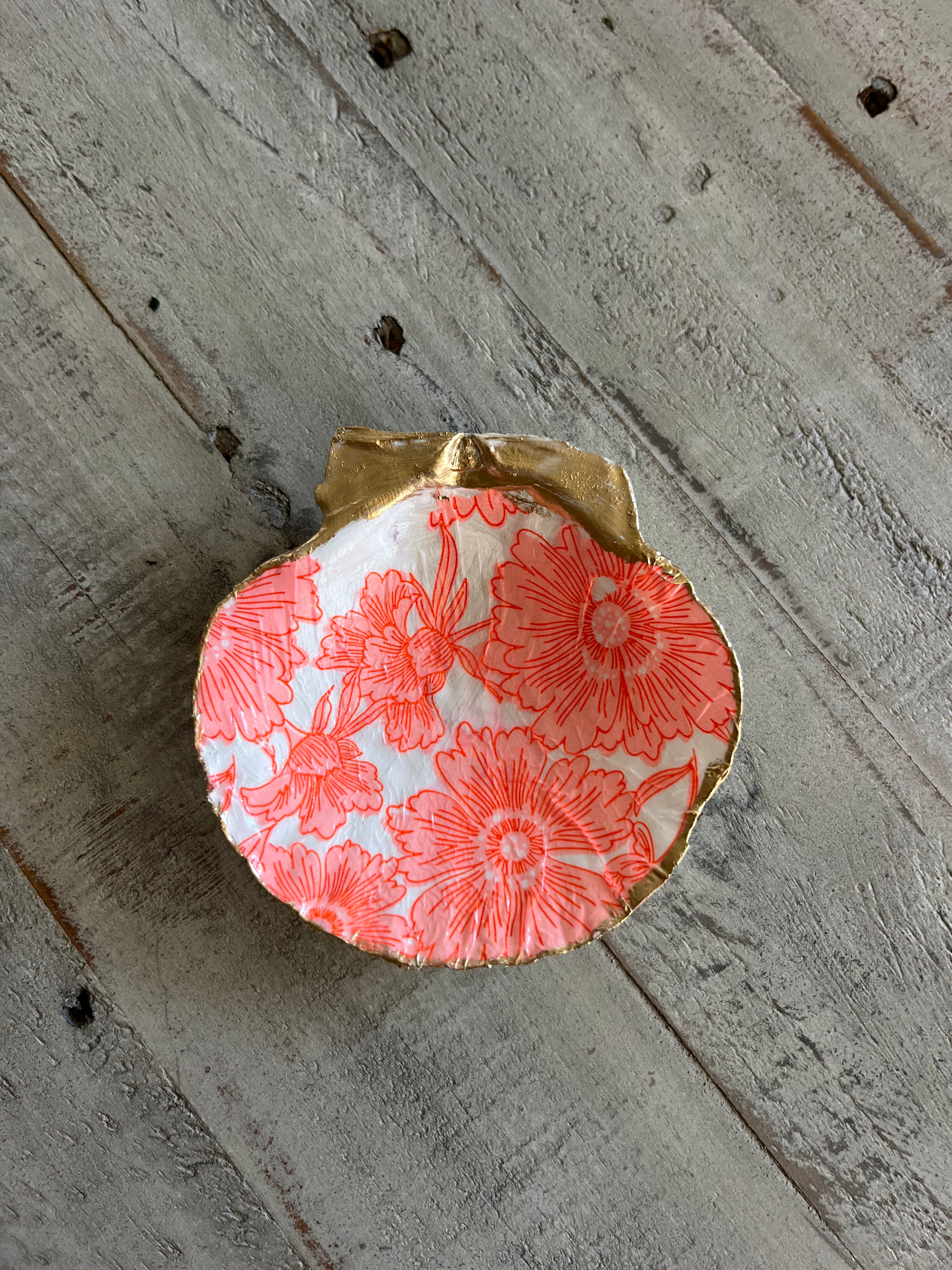 Hibiscus Scallop Shell Jewelry Dish