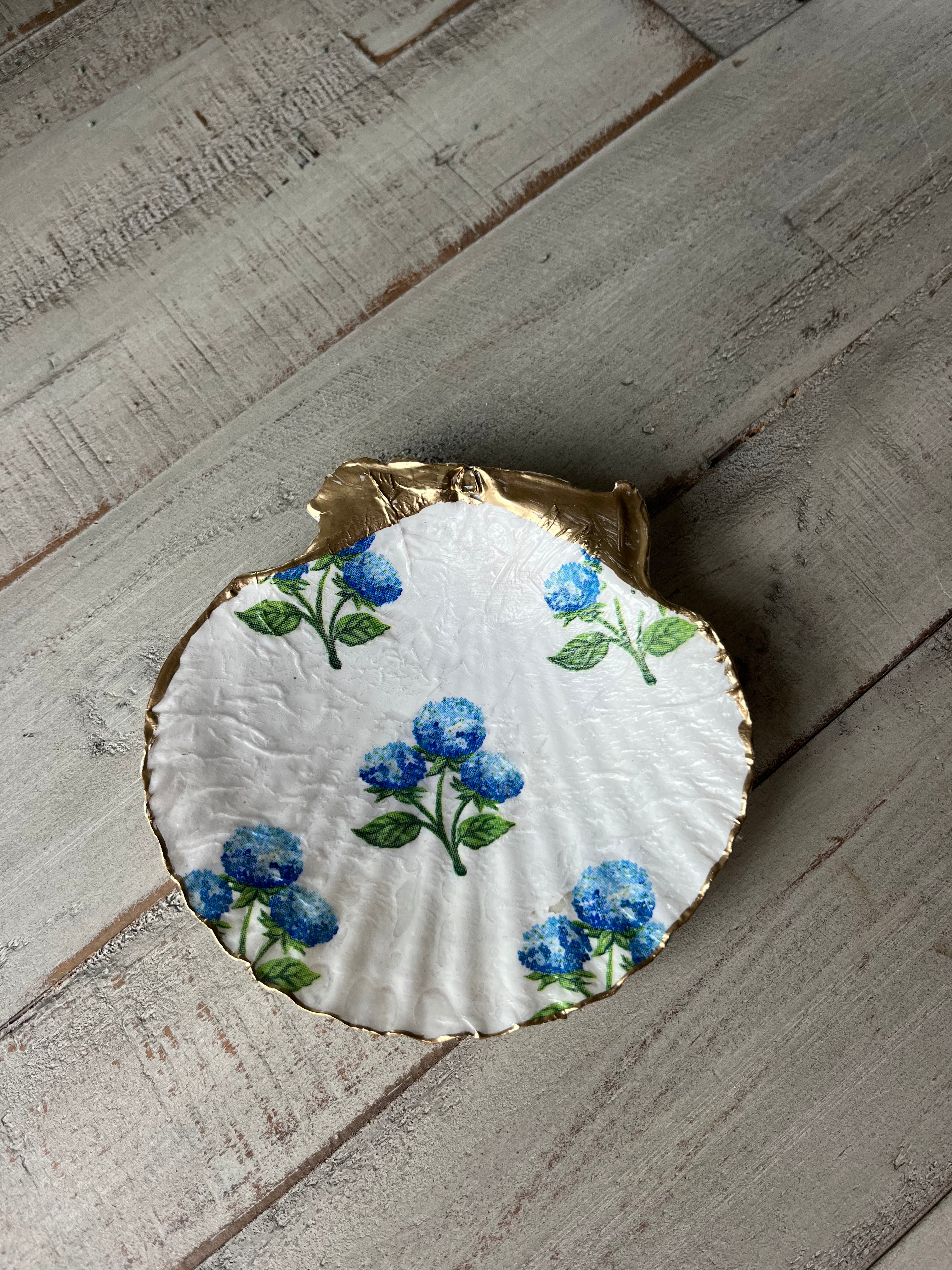 Hydrangea Scallop Shell Jewelry Dish