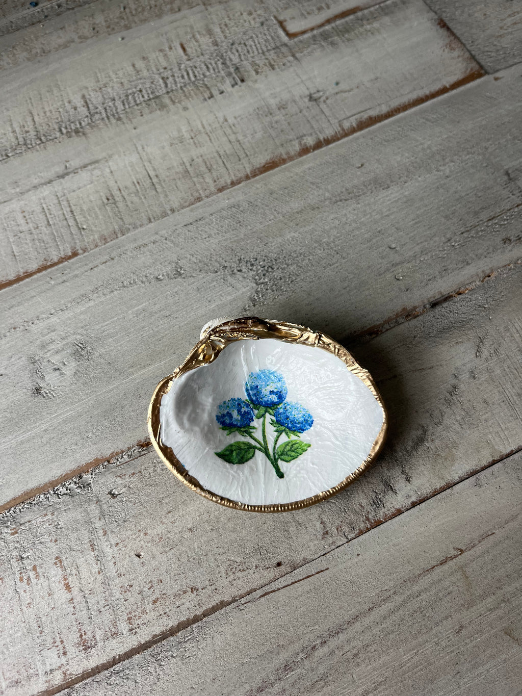 Hydrangea Clam Shell Jewelry Dish